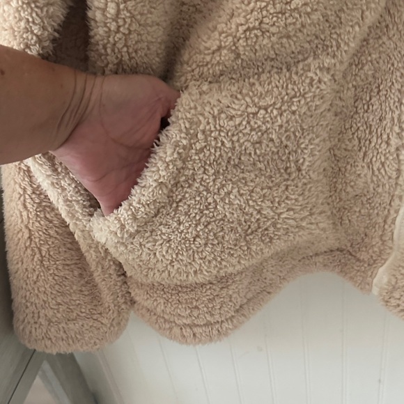 SHEIN Cozy Tan Sherpa-Like Oversized Teddy Jacket sz M - Picture 6 of 11